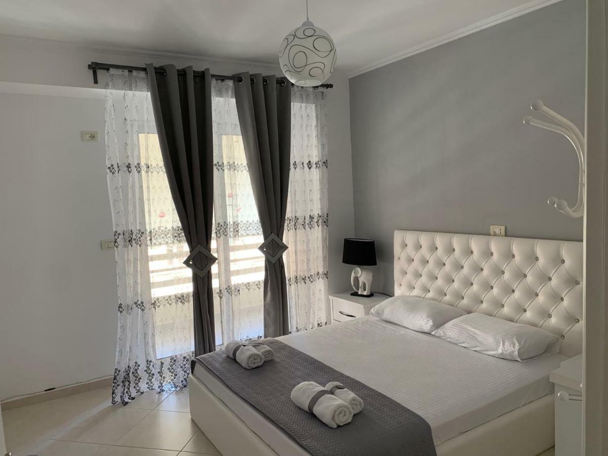 Marinela Apartment Саранде Екстериор снимка